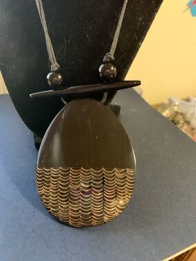 Black Carved Teardrop Pendant Necklace